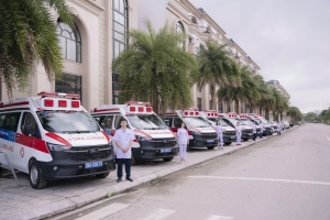 Vingroup hỗ trợ Hà Tĩnh 15 xe cứu thương chuẩn hóa cấp cứu ngoại viện toàn diện từ phương tiện đến con người