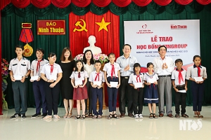 Ninh Thuận: Trao 110 suất Học bổng Vingroup cho học sinh nghèo học giỏi